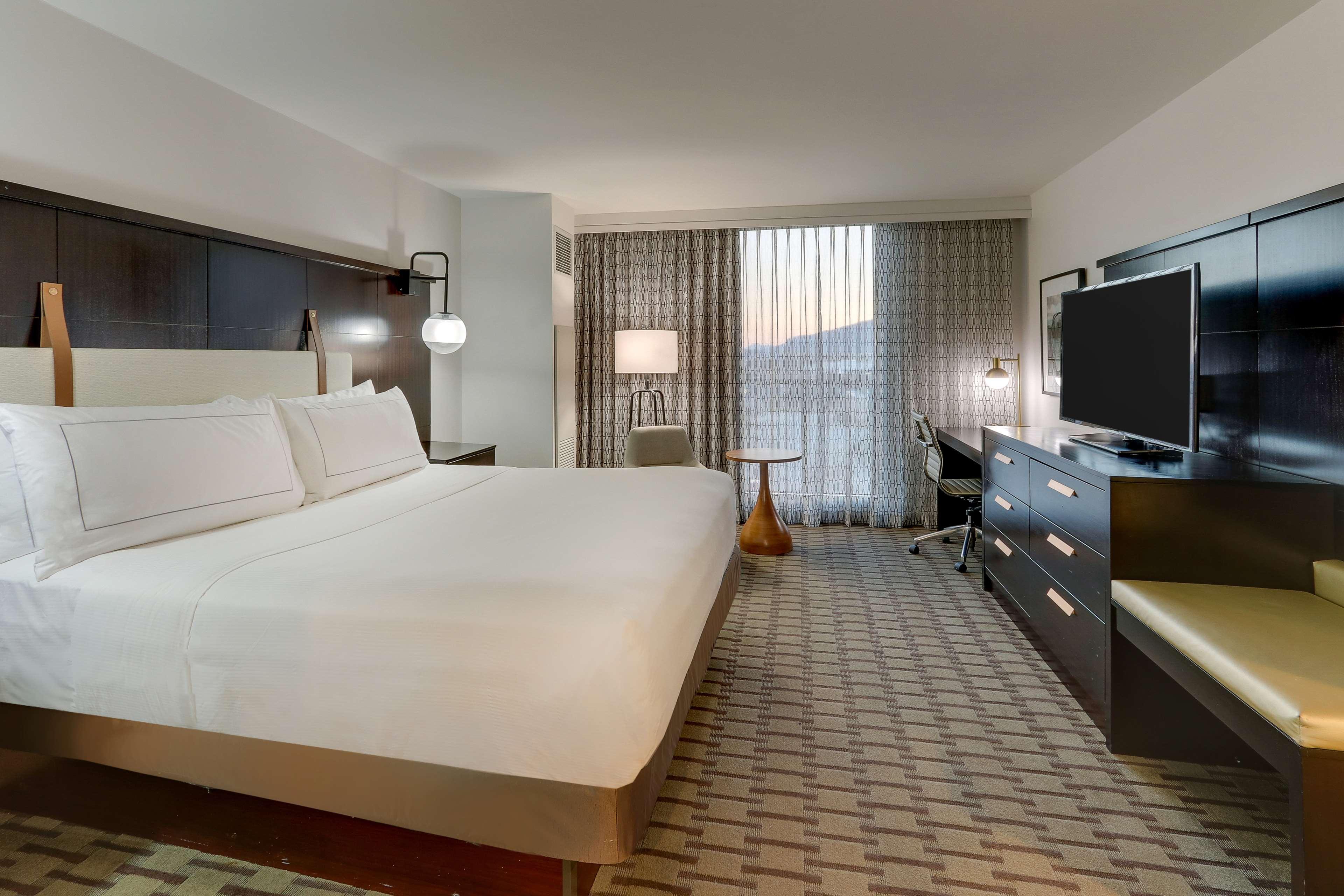 The Chattanoogan Hotel, Curio Collection By Hilton Εξωτερικό φωτογραφία