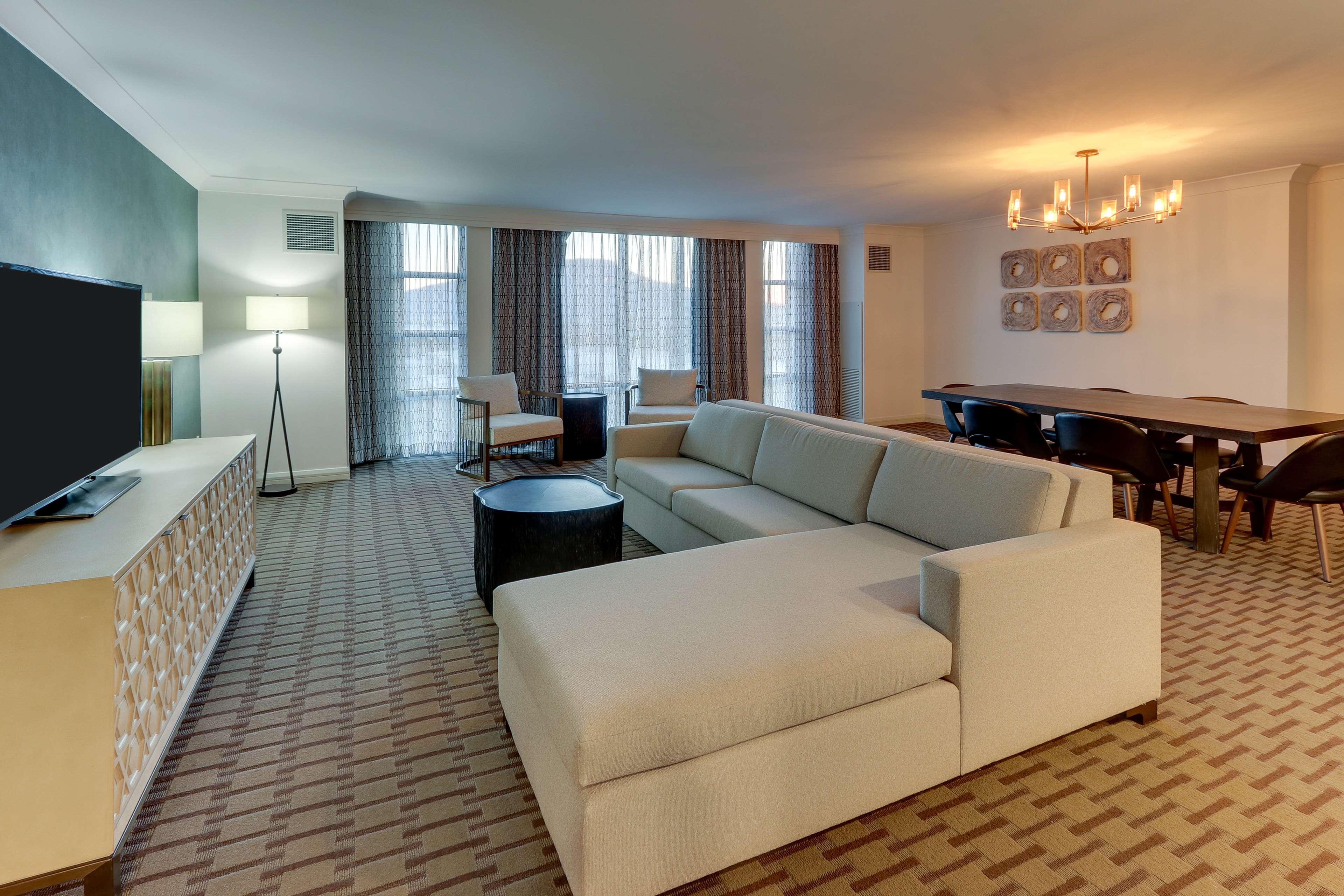 The Chattanoogan Hotel, Curio Collection By Hilton Εξωτερικό φωτογραφία