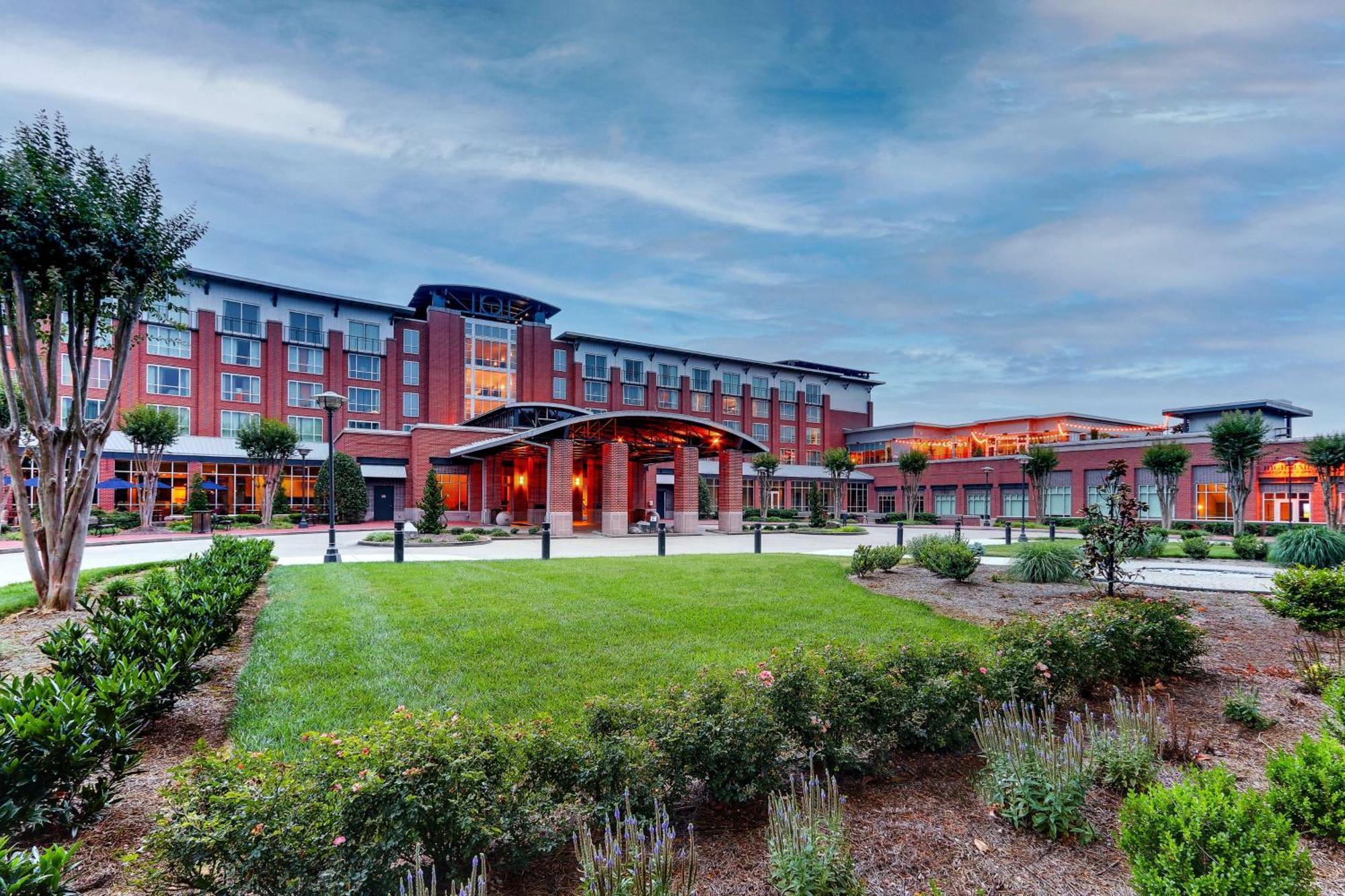 The Chattanoogan Hotel, Curio Collection By Hilton Εξωτερικό φωτογραφία